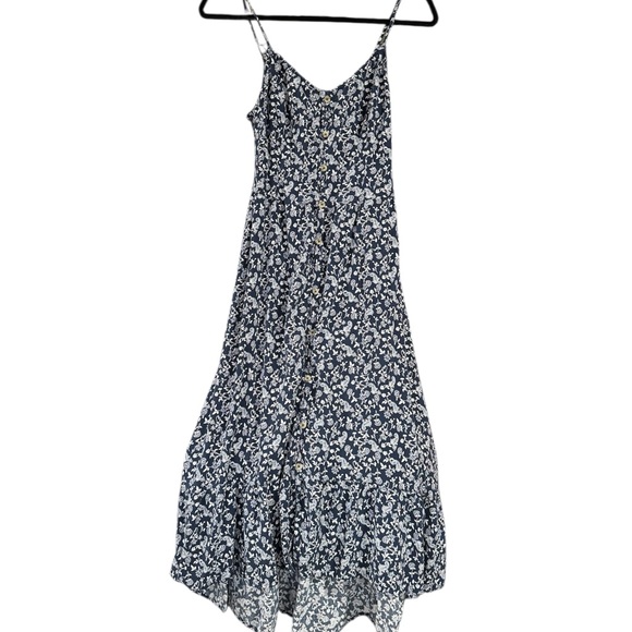 Hollister Dresses & Skirts - Hollister women’s Navy & White paisley Floral hi-low Maxi Sundress. Size medium